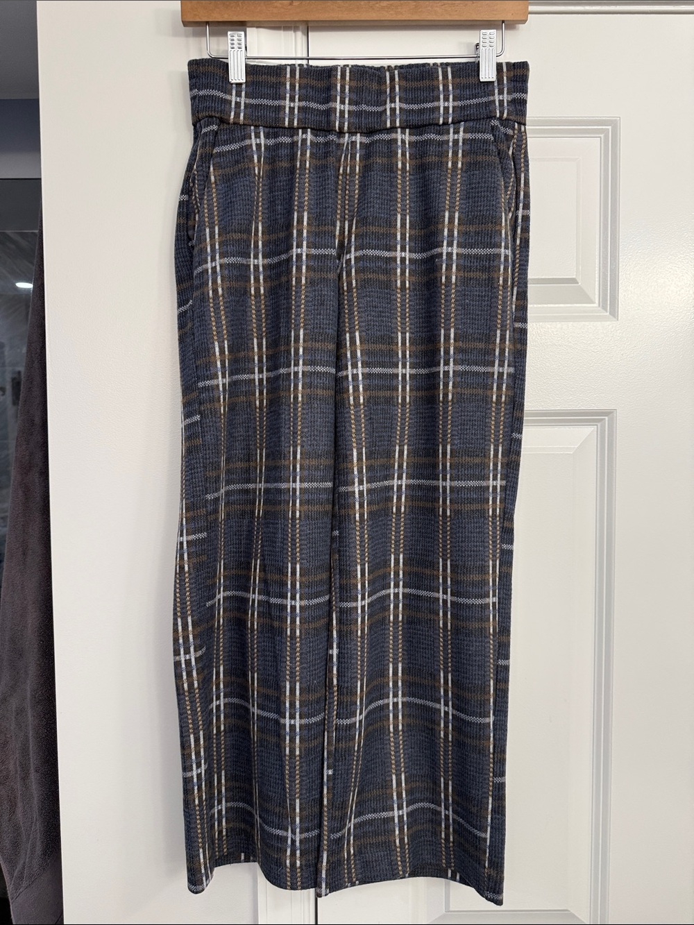 Liverpool Plaid wide leg cropped pants in Navy, Brown, and White